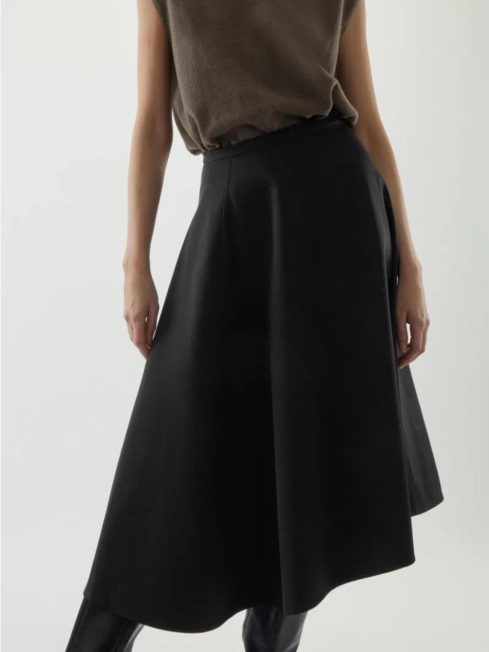 COS Asymmetric Organic Cotton A-line Skirt - Picture 7 of 12